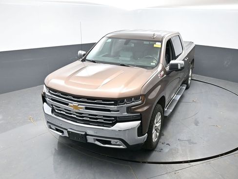 Used 2019 Chevrolet Silverado 1500 LTZ image 16
