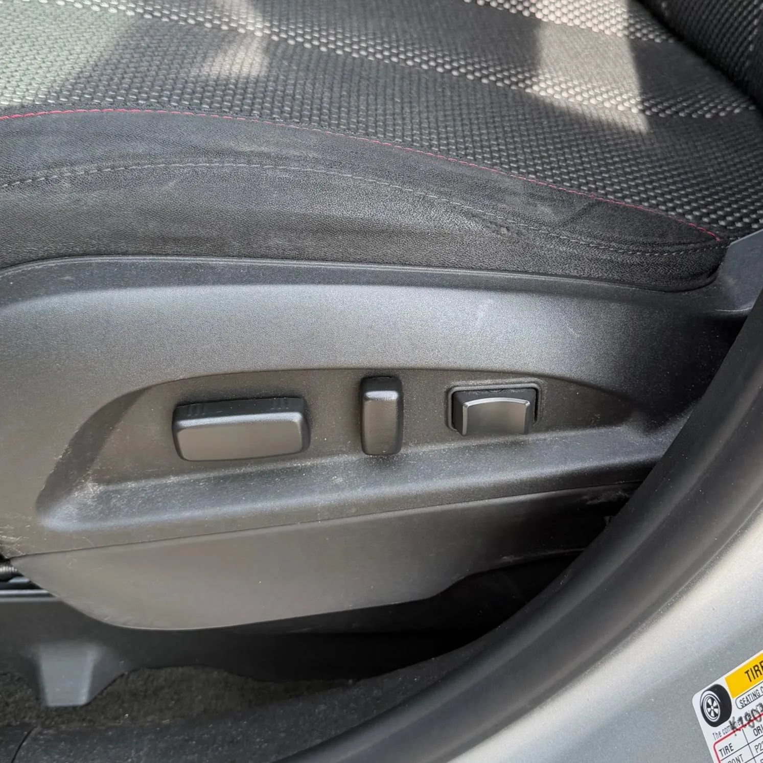 Used 2015 Chevrolet Equinox LT w/ Driver Convenience Package FWD image 7