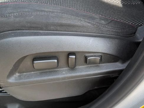 Used 2015 Chevrolet Equinox LT w/ Driver Convenience Package FWD image 7