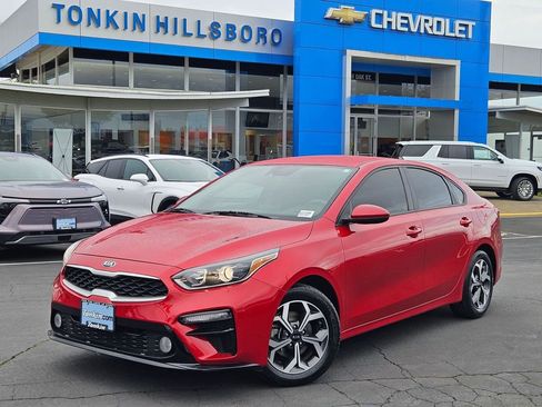 Used 2019 Kia Forte LXS FWD image 2