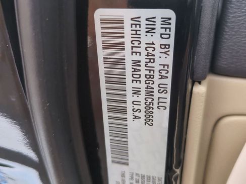 Used 2021 Jeep Grand Cherokee Limited AWD/4WD image 38