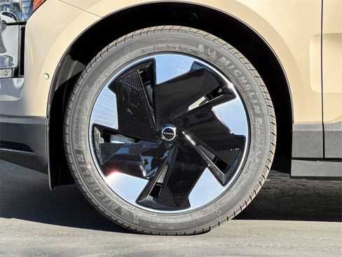 New 2026 Volvo EX30 Ultra image 24