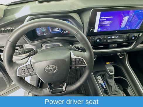 Used 2024 Toyota Grand Highlander Platinum image 12