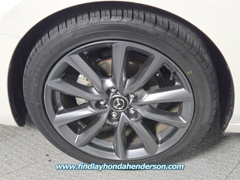 Used 2020 MAZDA MAZDA3 Hatchback image 9