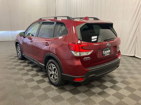 Used 2021 Subaru Forester Premium AWD/4WD image 4