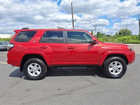 Used 2021 Toyota 4Runner SR5 Premium image 7