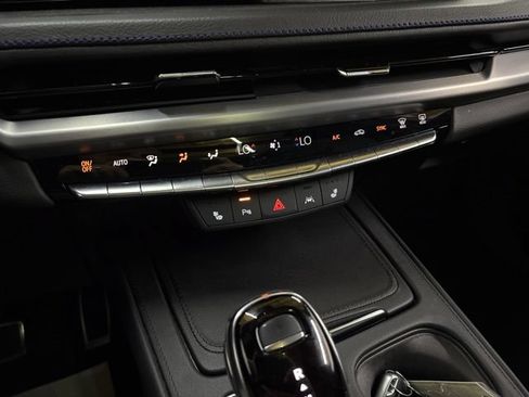Used 2024 Cadillac XT4 Sport AWD/4WD image 57