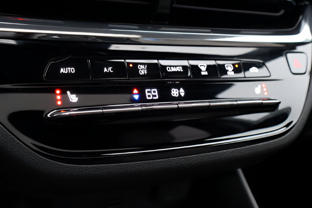 Used 2025 Buick Envista Avenir FWD image 20