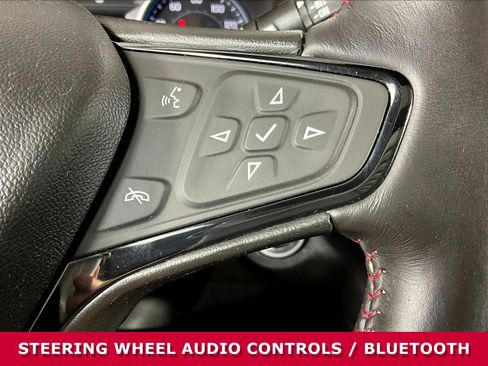 Used 2022 Chevrolet Equinox RS w/ RS Leather Package FWD image 11