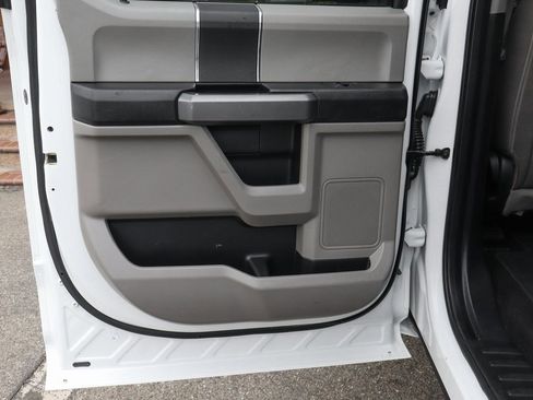 Used 2019 Ford F350 XLT image 36