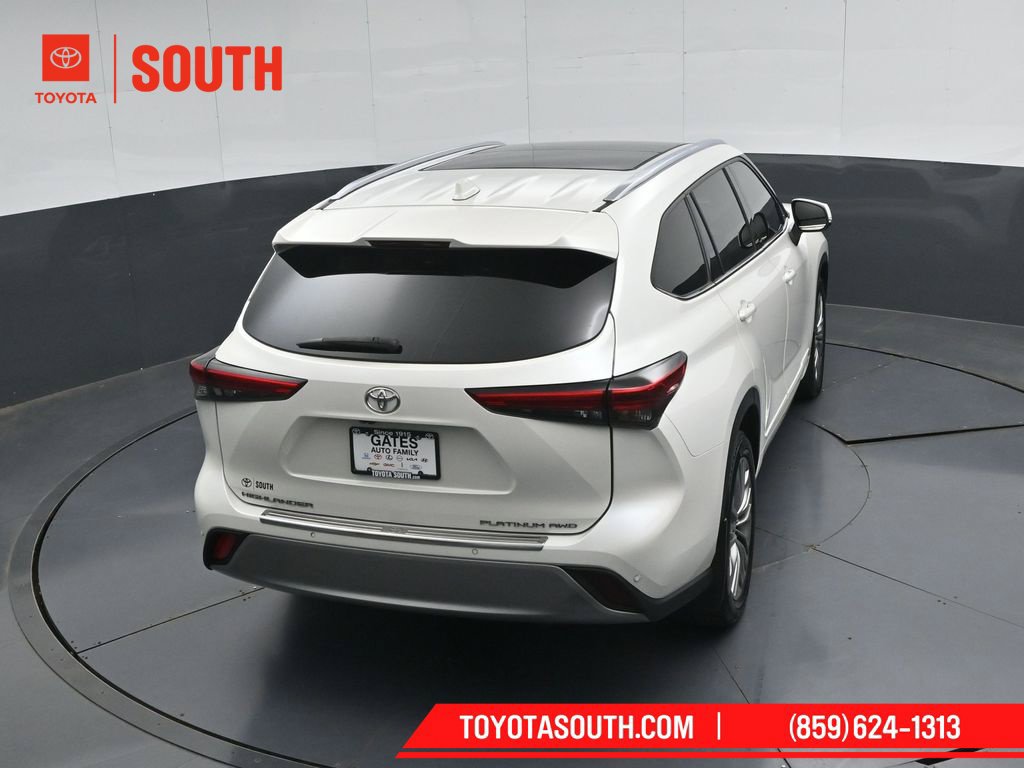 Used 2021 Toyota Highlander Platinum AWD/4WD image 48