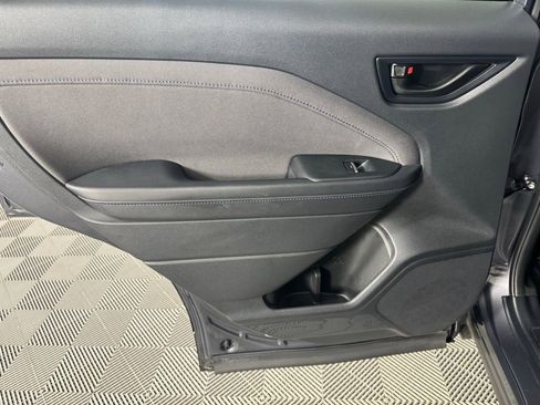 Used 2025 Subaru Forester Premium w/ Convenience Package #2 image 25