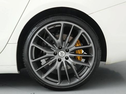 Used 2022 Maserati Ghibli Modena RWD image 28