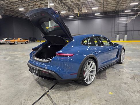 Used 2023 Porsche Taycan 4S AWD/4WD image 61