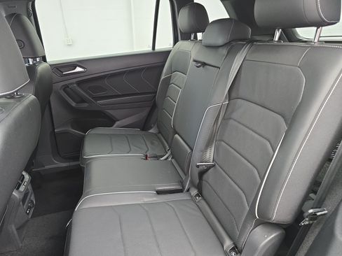 Certified 2023 Volkswagen Tiguan SEL R-Line AWD/4WD image 14