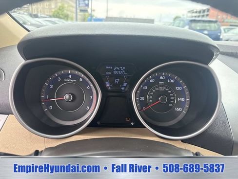 Used 2012 Hyundai Elantra Limited FWD image 32