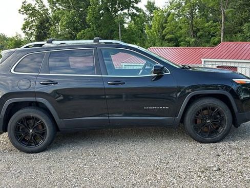 Used 2014 Jeep Cherokee Limited w/ Luxury Group AWD/4WD image 27