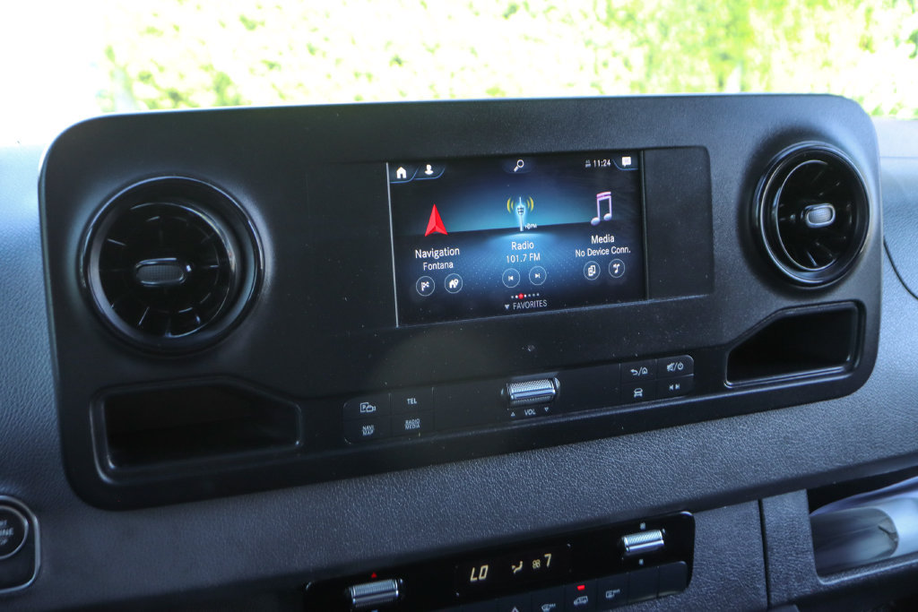 Used 2022 Mercedes-Benz Sprinter 2500 image 31