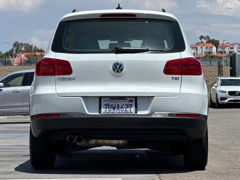 Used 2017 Volkswagen Tiguan S FWD image 5