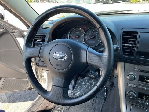 Used 2006 Subaru Outback 2.5i Limited AWD/4WD image 18
