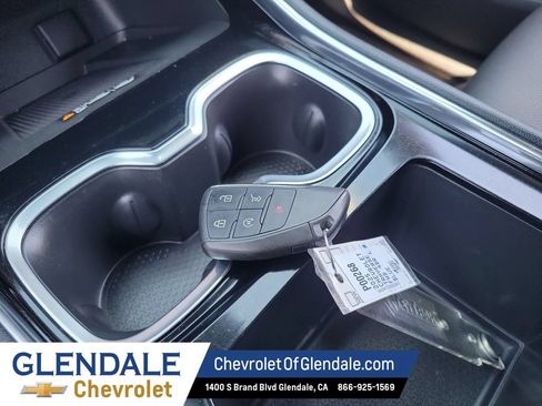 Certified 2025 Chevrolet Traverse LT FWD image 36