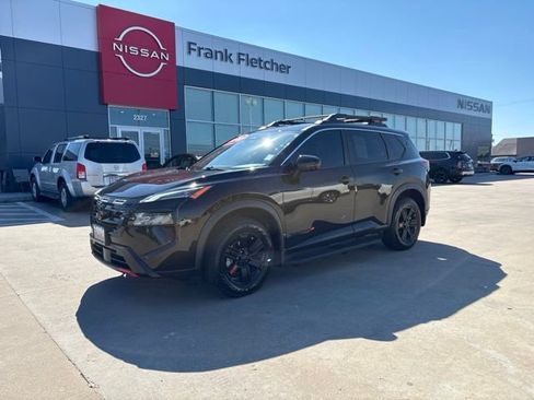 Used 2025 Nissan Rogue SV w/ Rock Creek Premium Package AWD/4WD image 1