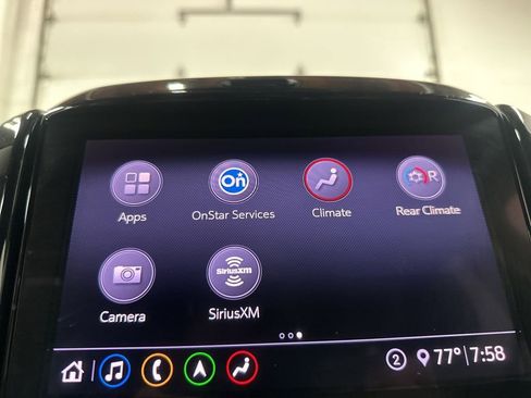 Used 2021 Chevrolet Traverse RS image 27