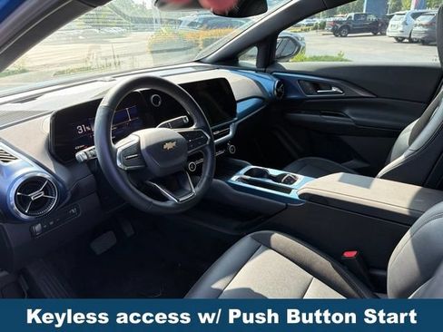 Used 2024 Chevrolet Equinox EV LT FWD image 5