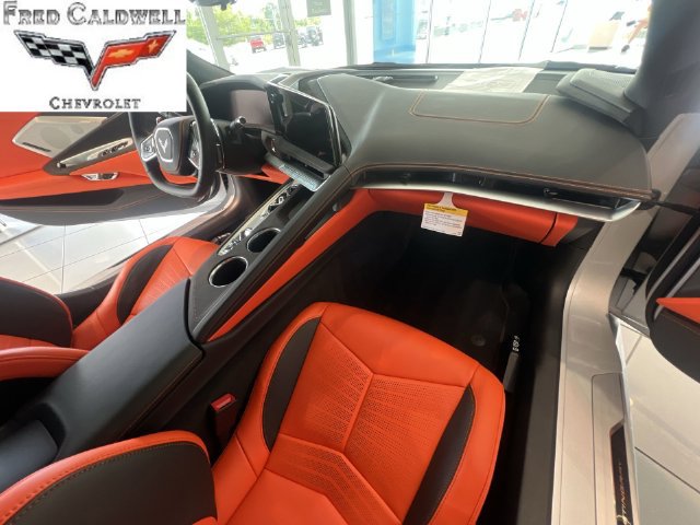 Used 2026 Chevrolet Corvette Stingray Premium Conv w/ Z51 Performance Package RWD image 31