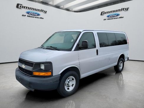 Used 2015 Chevrolet Express 2500 LS image 1