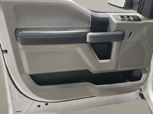 Used 2019 Ford F150 XLT AWD/4WD image 9