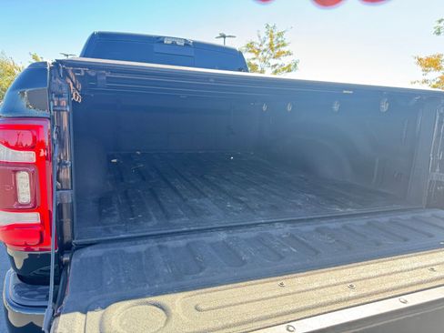 Used 2023 RAM 3500 Limited image 10