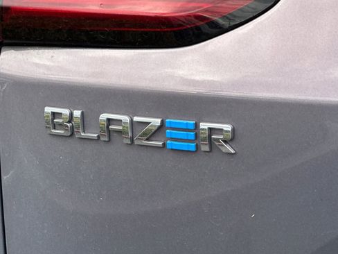 Used 2026 Chevrolet Blazer EV LT FWD image 46