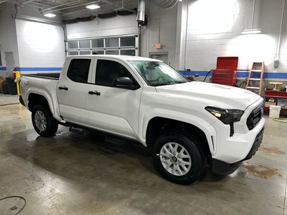 New 2025 Toyota Tacoma SR