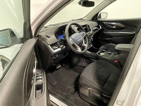 Used 2023 GMC Terrain SLE FWD image 19