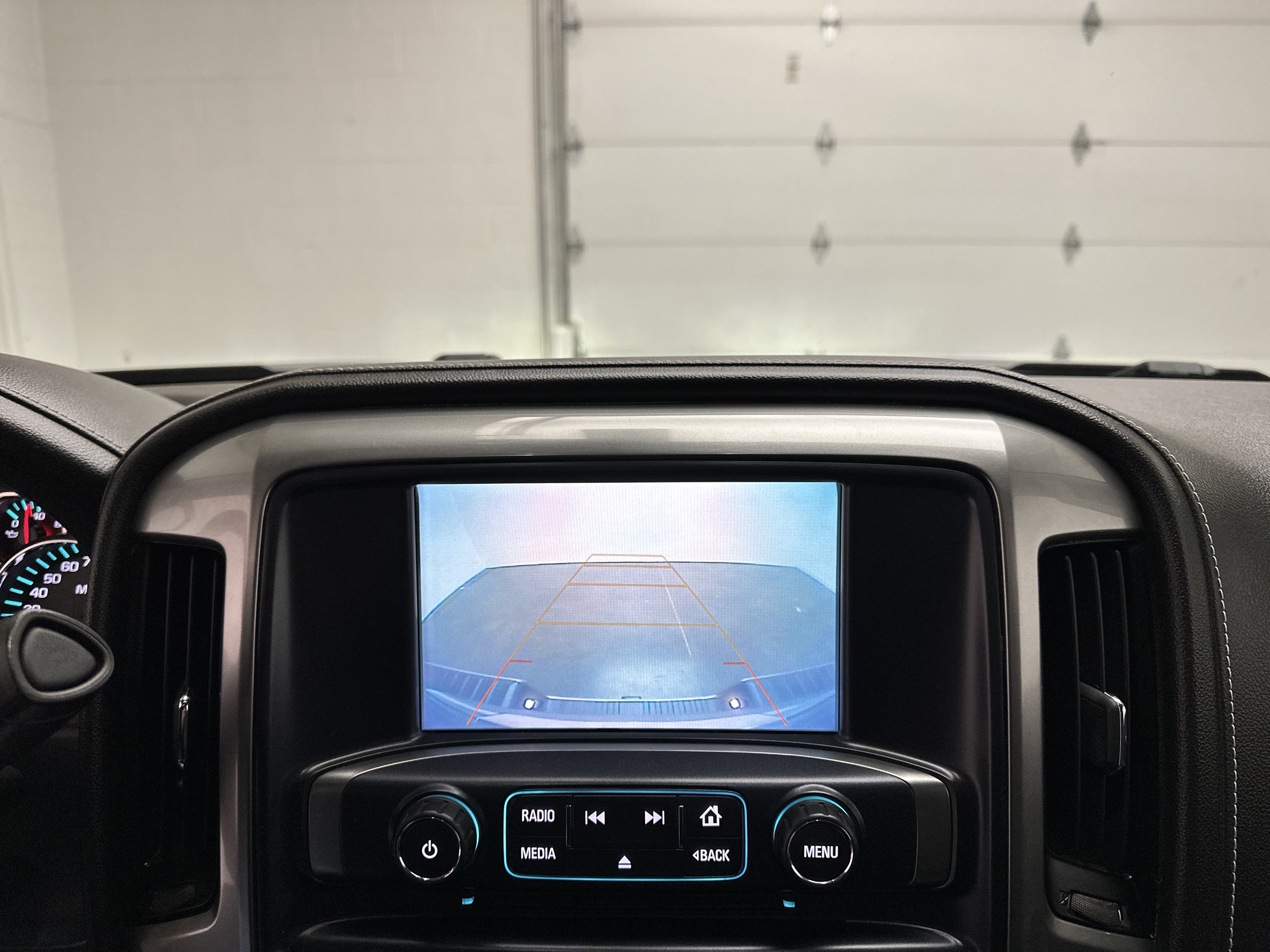 Used 2018 Chevrolet Silverado 1500 LTZ w/ Sport Package AWD/4WD image 34