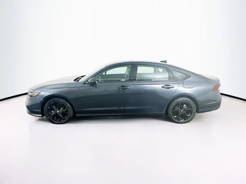 Used 2025 Honda Accord SE image 4