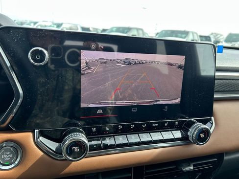 New 2026 GMC Canyon AT4 w/ AT4 Premium Package AWD/4WD image 24