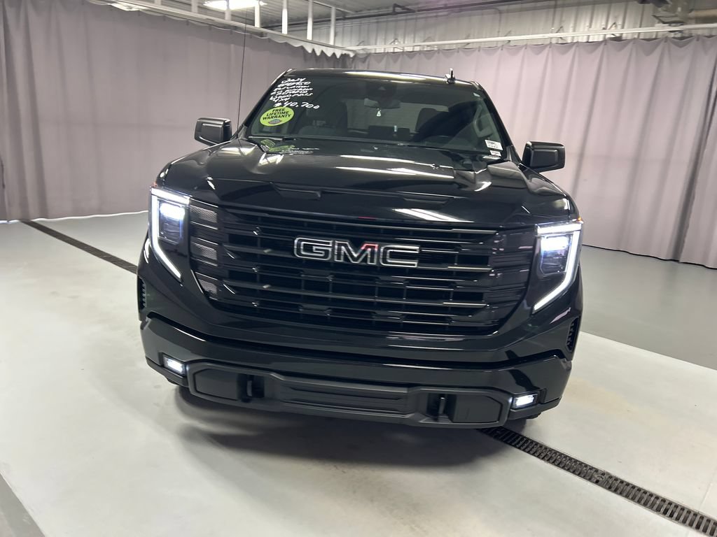 Used 2024 GMC Sierra 1500 Elevation AWD/4WD image 2