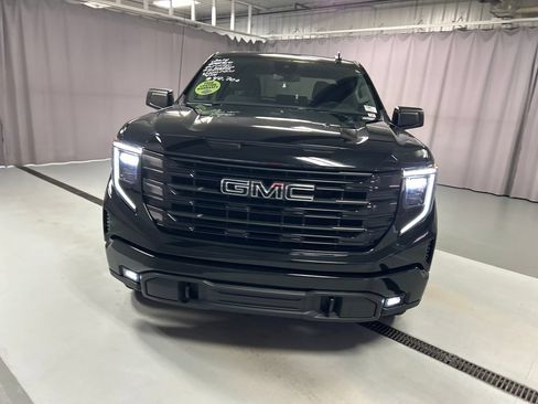 Used 2024 GMC Sierra 1500 Elevation AWD/4WD image 2