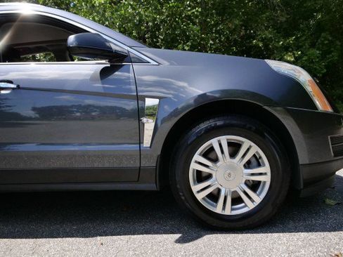 Used 2011 Cadillac SRX Luxury FWD image 41