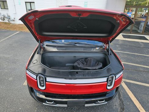 Used 2023 Rivian R1S Launch Edition Quad AWD/4WD image 19