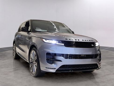 New 2025 Land Rover Range Rover Sport Dynamic SE image 3