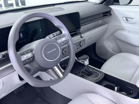 Used 2026 Hyundai Kona SE image 29