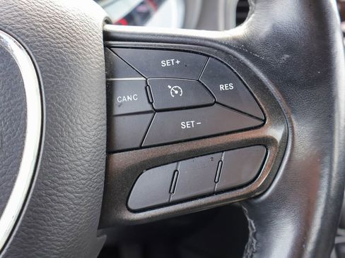 Used 2023 Dodge Charger SXT image 11