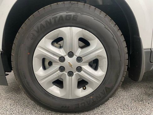 Used 2016 Chevrolet Traverse LS w/ LPO, 'HIT The Road' Package image 23