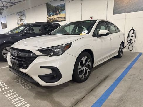 Used 2024 Subaru Legacy Premium AWD/4WD image 5