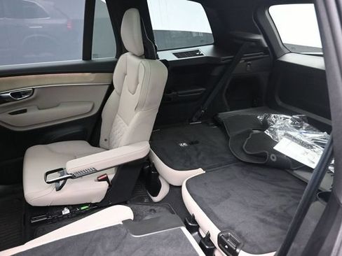 Certified 2026 Volvo XC90 B6 Plus w/ Protection Package Premier AWD/4WD image 22