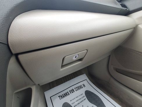 Used 2009 Toyota Camry LE FWD image 22