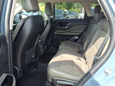 Used 2024 Lincoln Corsair FWD image 9